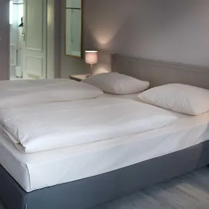 *** Hotel Deutsches Theater Germania